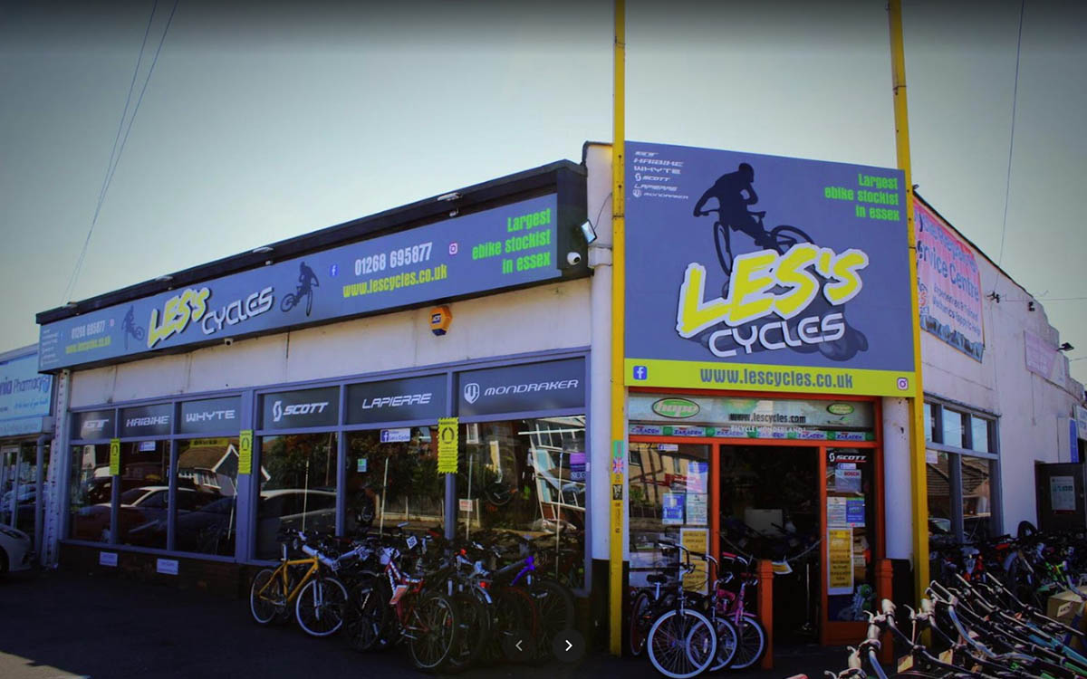 tienda bicicletas electricas Les's Cycles en Canvey Island Reino Unido