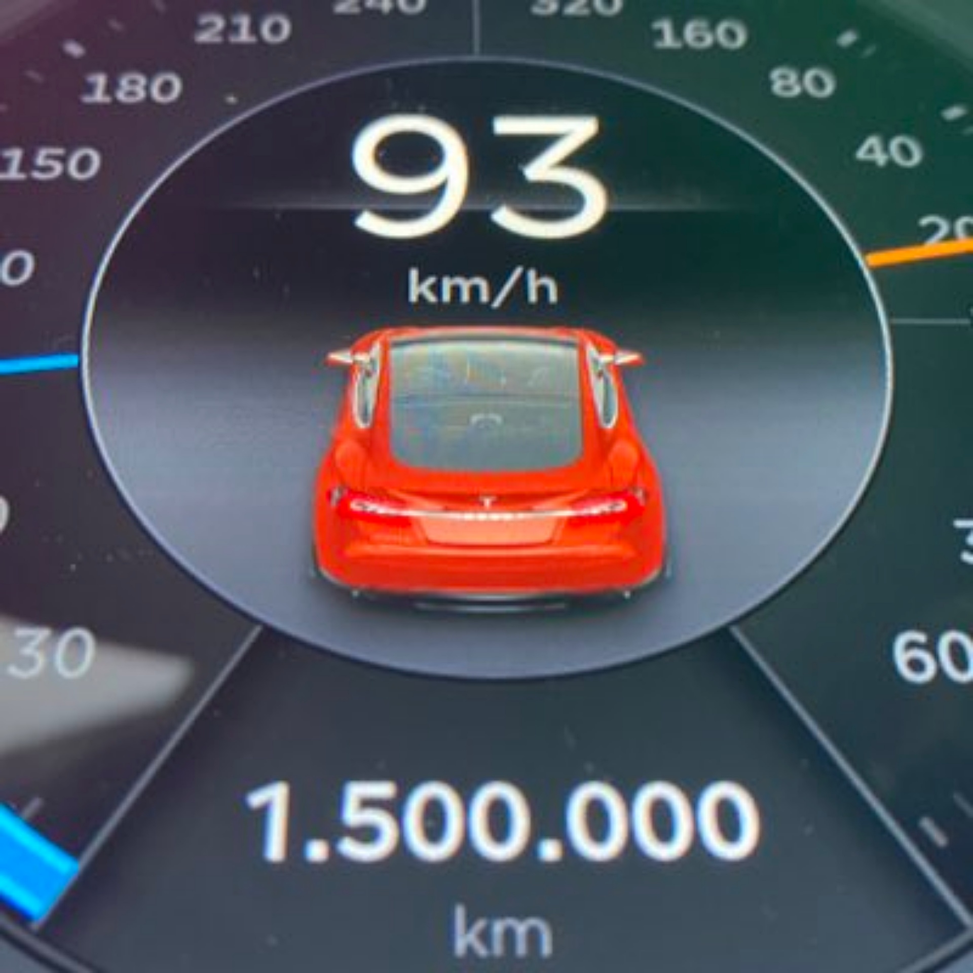 Odómetro del Tesla Model S alemán.