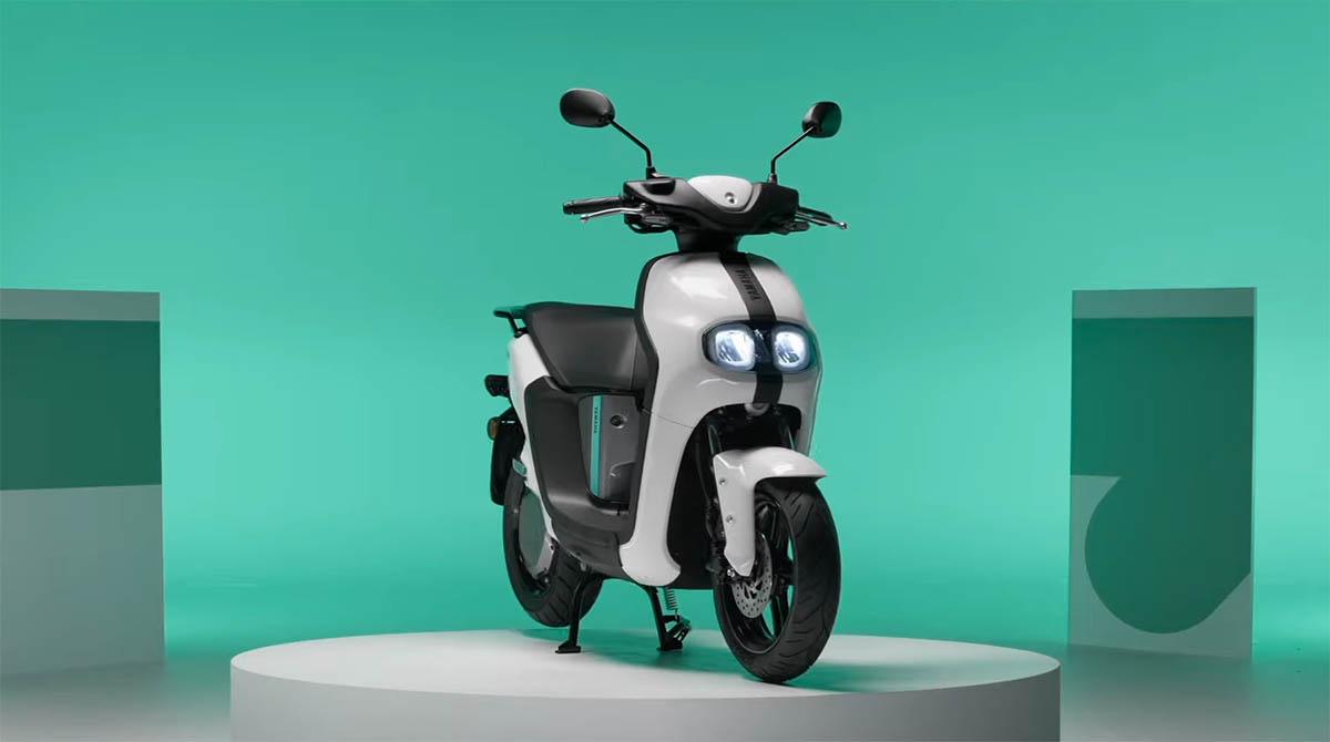 Presentacion motos electricas bicicletas eletricas yamaha-neos