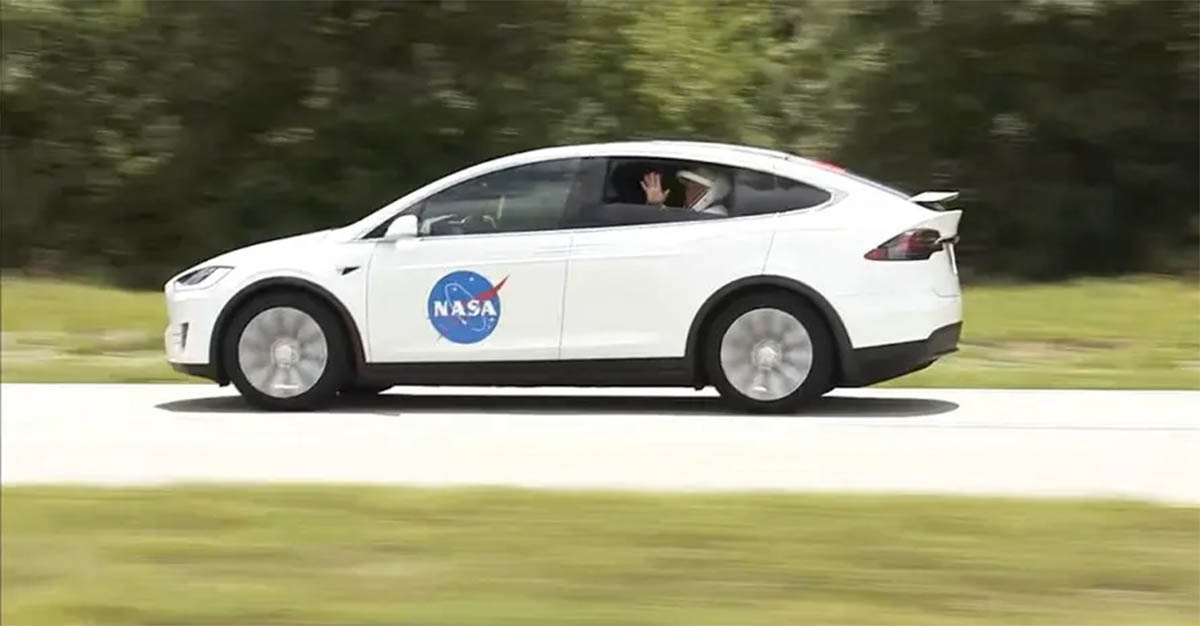 Canoo Tesla Rivian NASA coches electircos-interior2