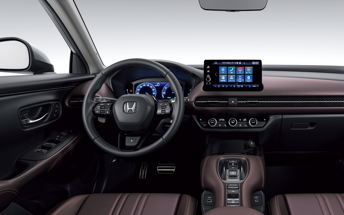 Honda-ZR-V-Interior
