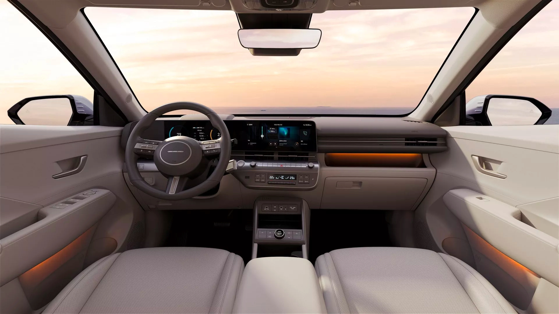 El interior del Hyundai Kona muestra un diseño en línea con la de los últimos lanzamientos de la marca.